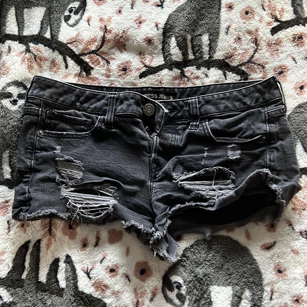 black low rise short shorts